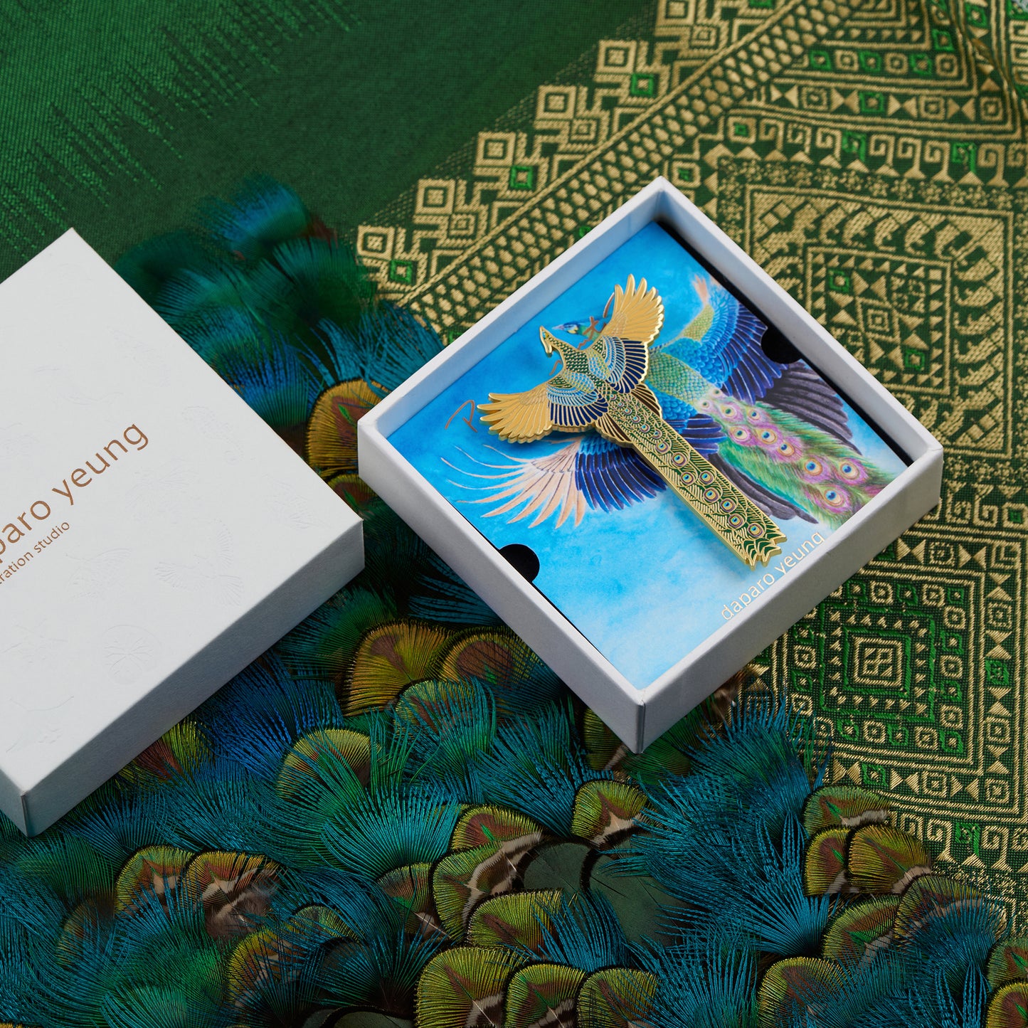 daparo Enamel Pins "Green Peafowl"