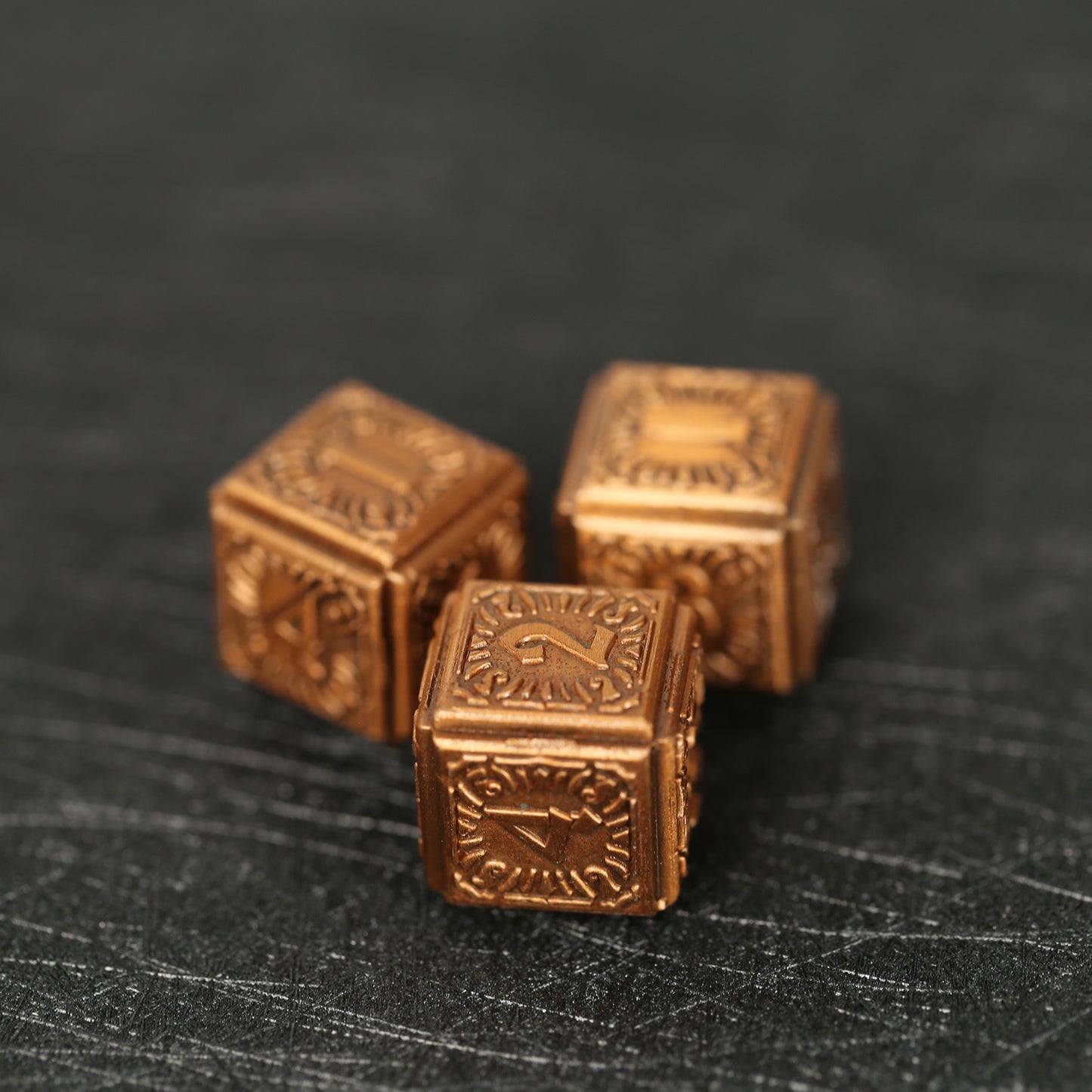 Abyssal Pearl Cthulhu D6 Metal Dice