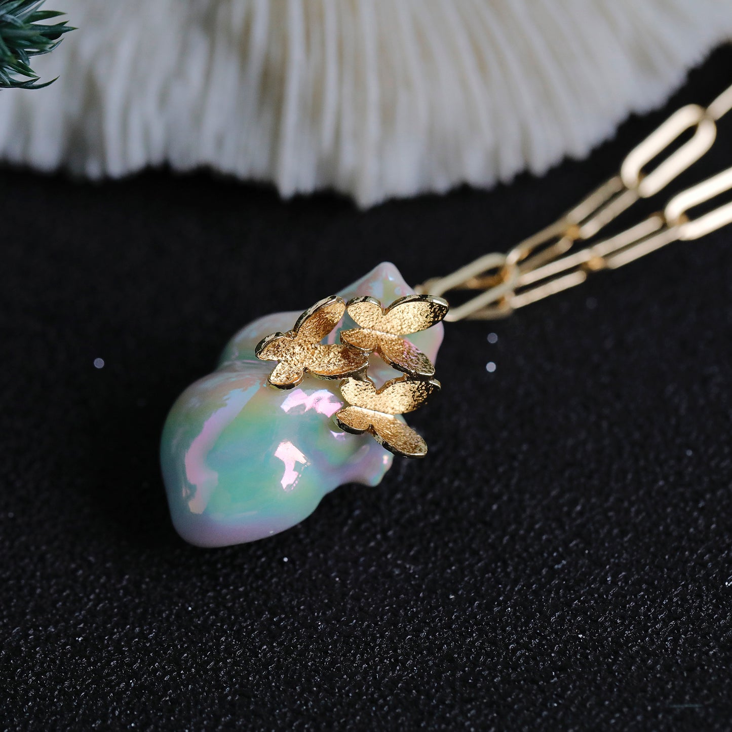 YIHE Ceramic Necklace "Butterflies in My Heart"