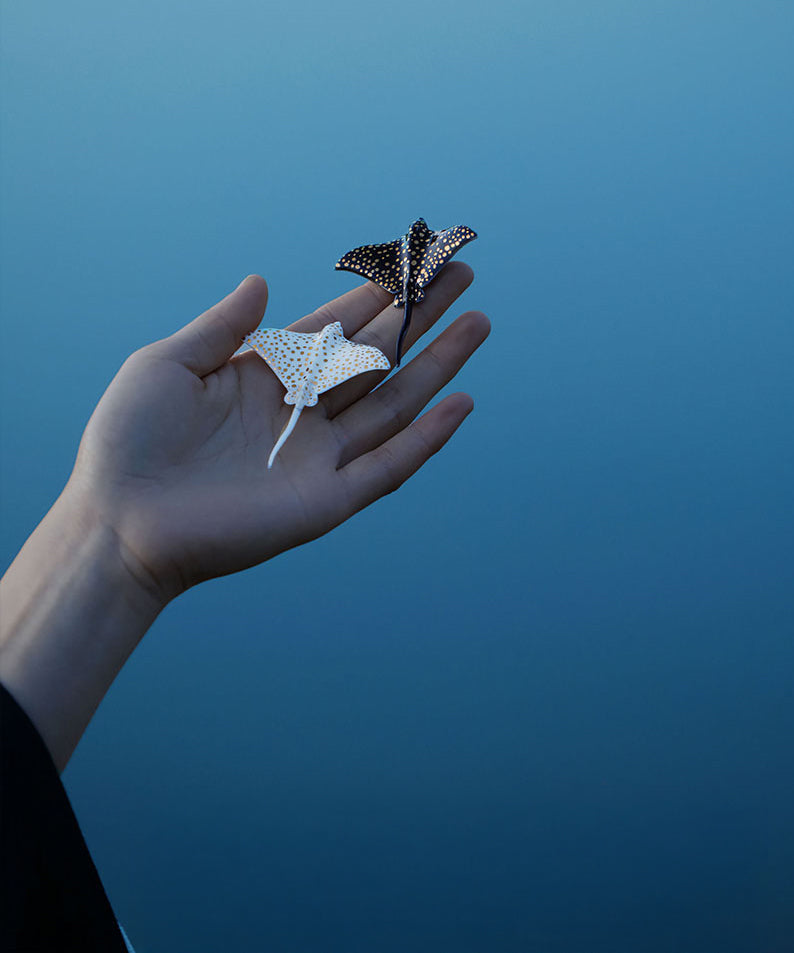 YIHE Ceramic Brooches "Batoids"