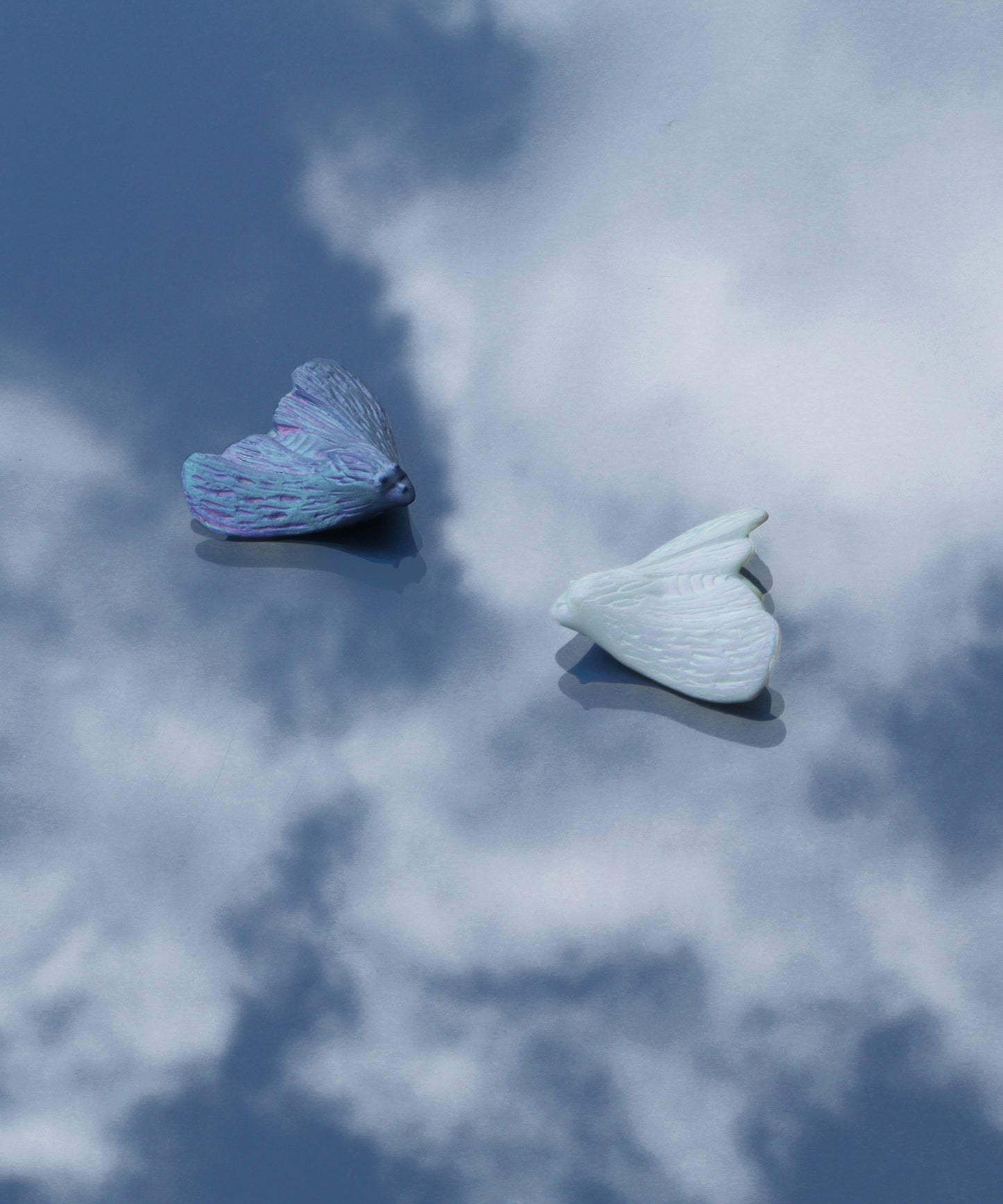YIHE Ceramic Brooches "Moth to Flame"