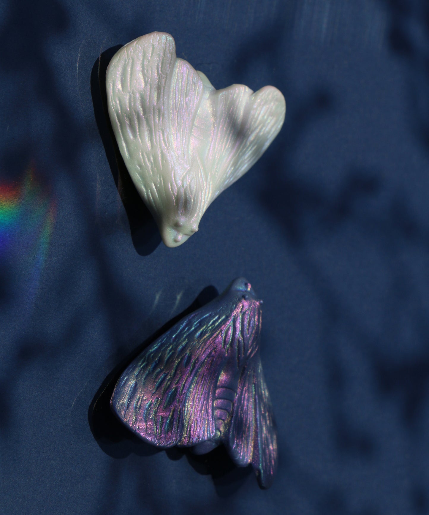 YIHE Ceramic Brooches "Moth to Flame"