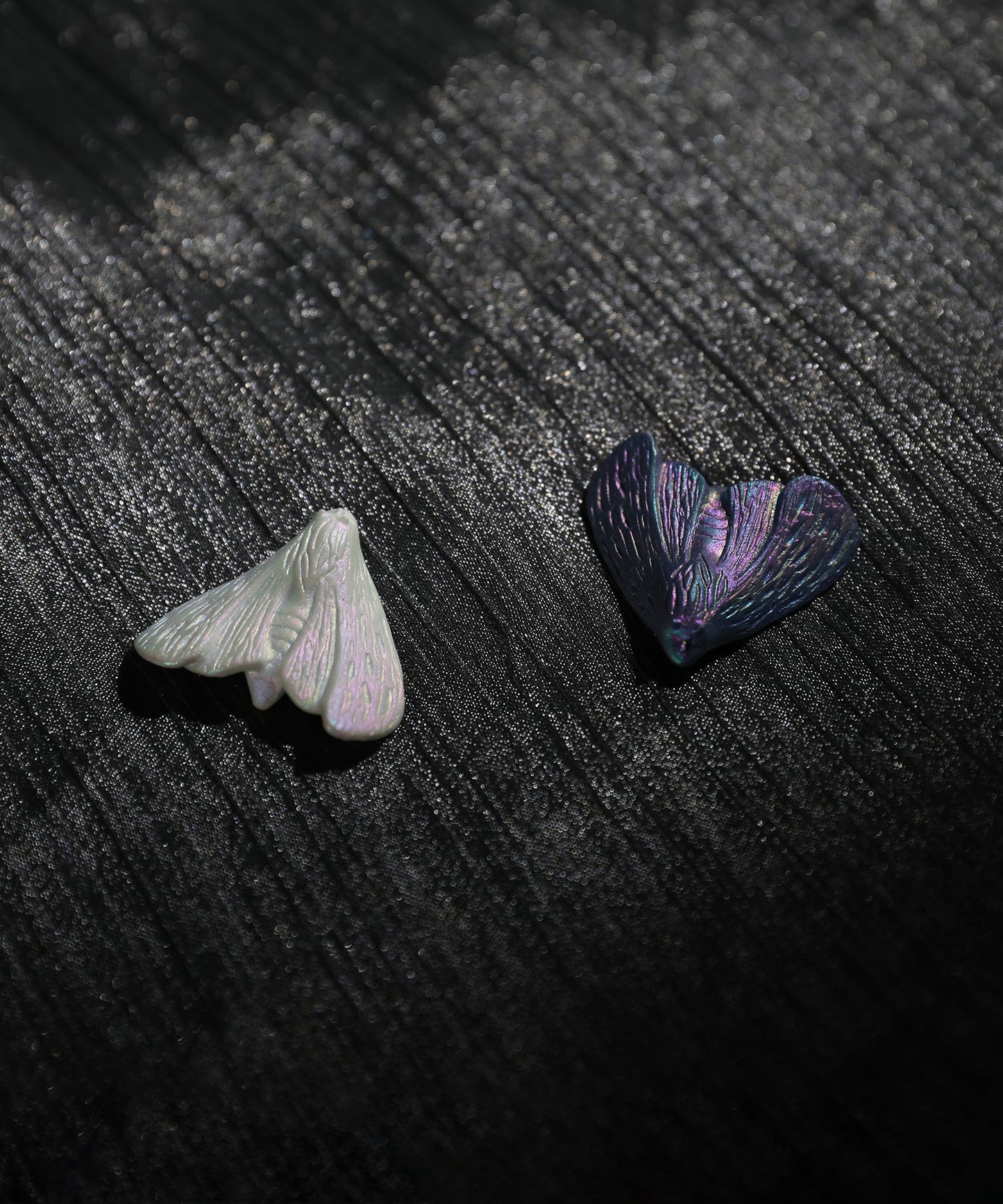 YIHE Ceramic Brooches "Moth to Flame"