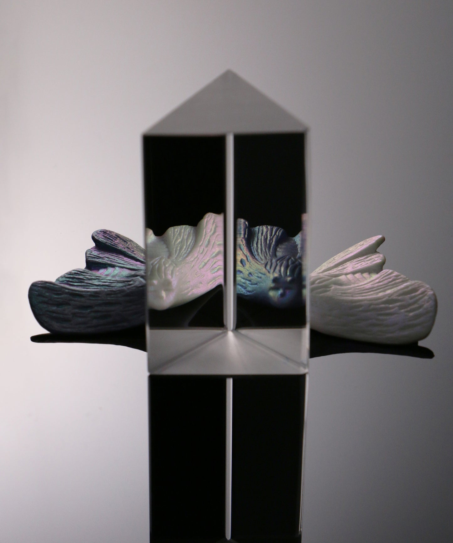 YIHE Ceramic Brooches "Moth to Flame"