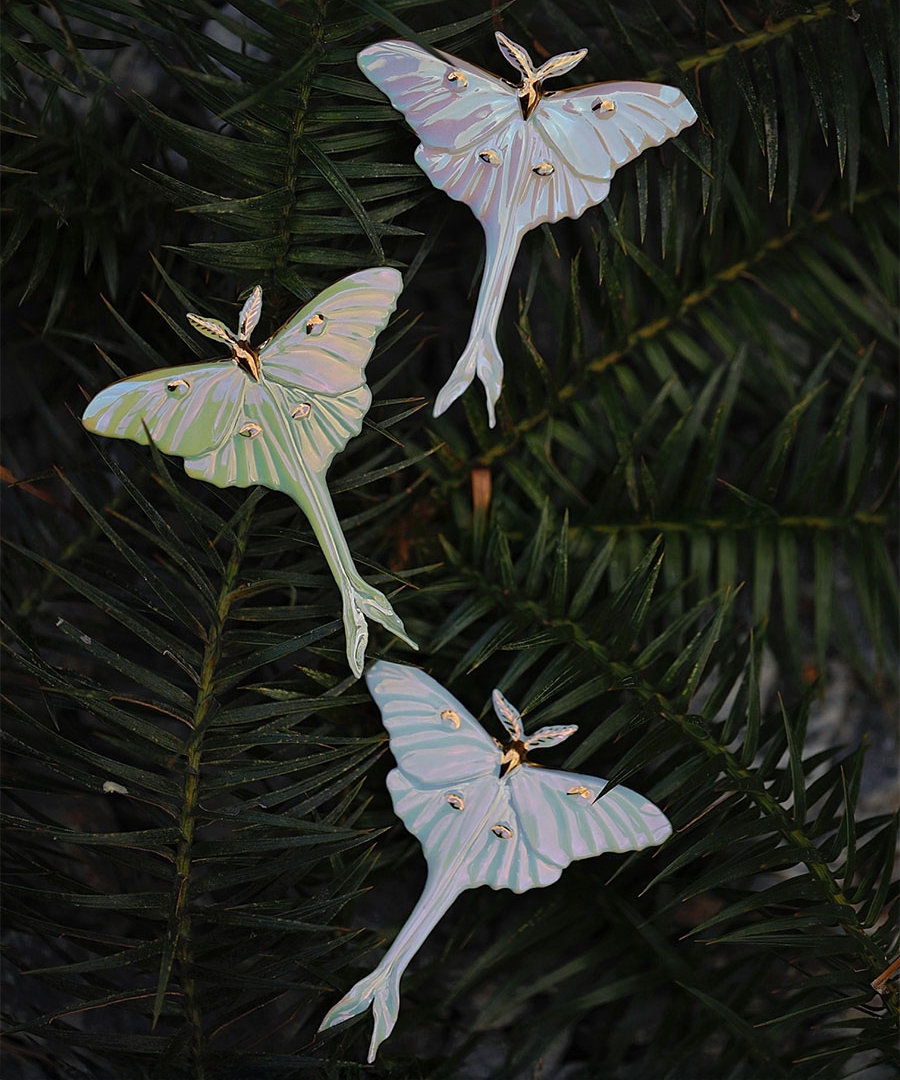 YIHE Ceramic Brooches "Luna Moth"