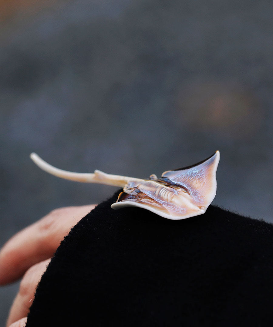 YIHE Ceramic Brooches "Batoids"