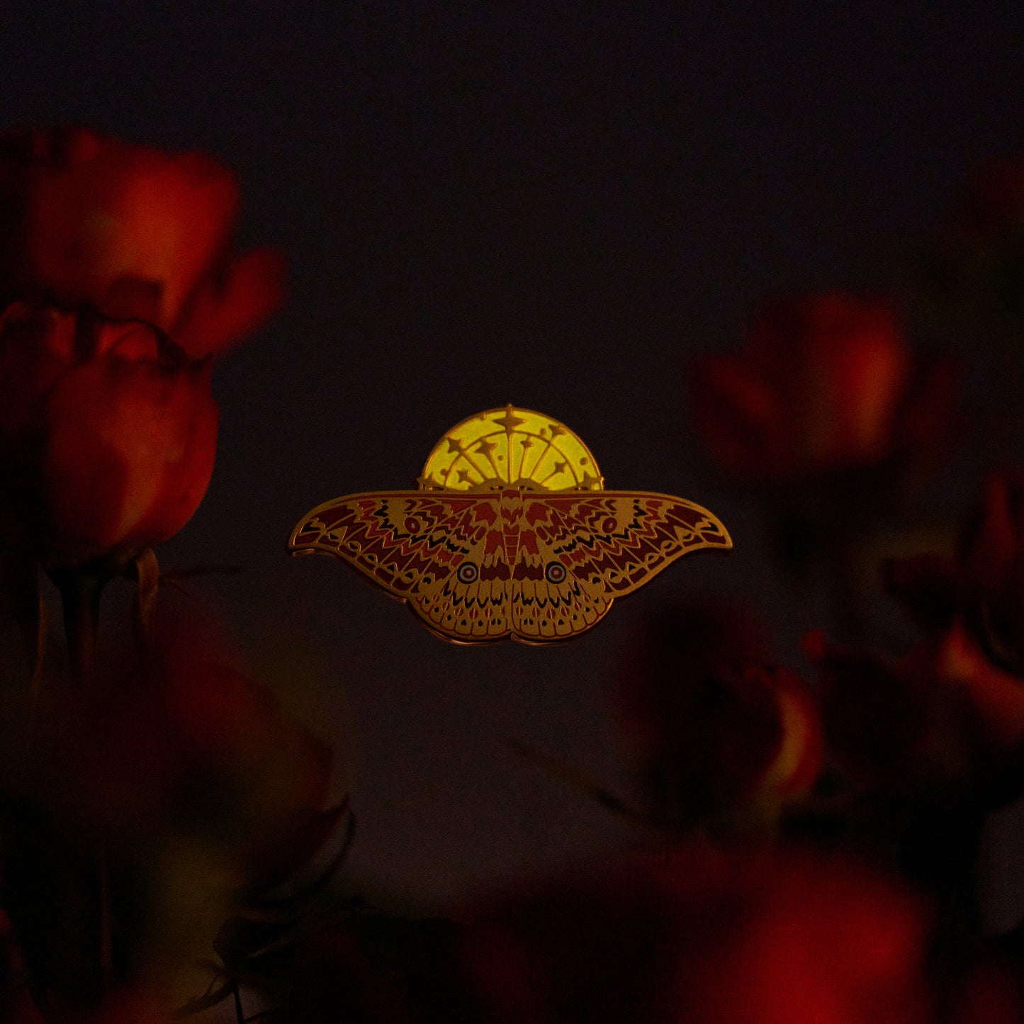 daparo Enamel Pins "Daparo Moon Moth"