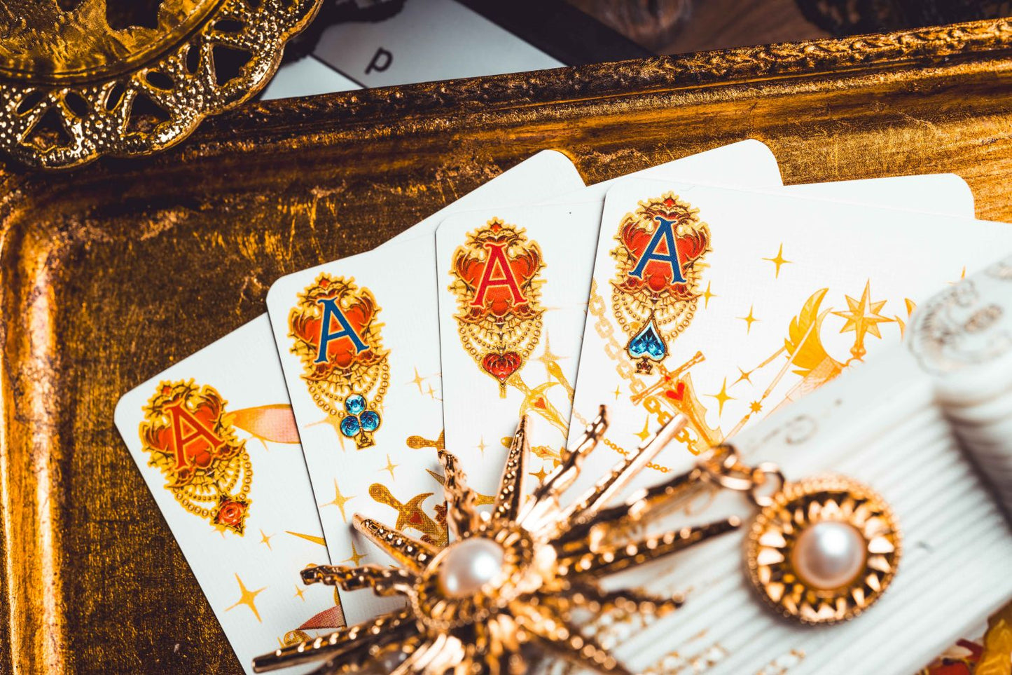 Silence Playing Cards V3: Twins