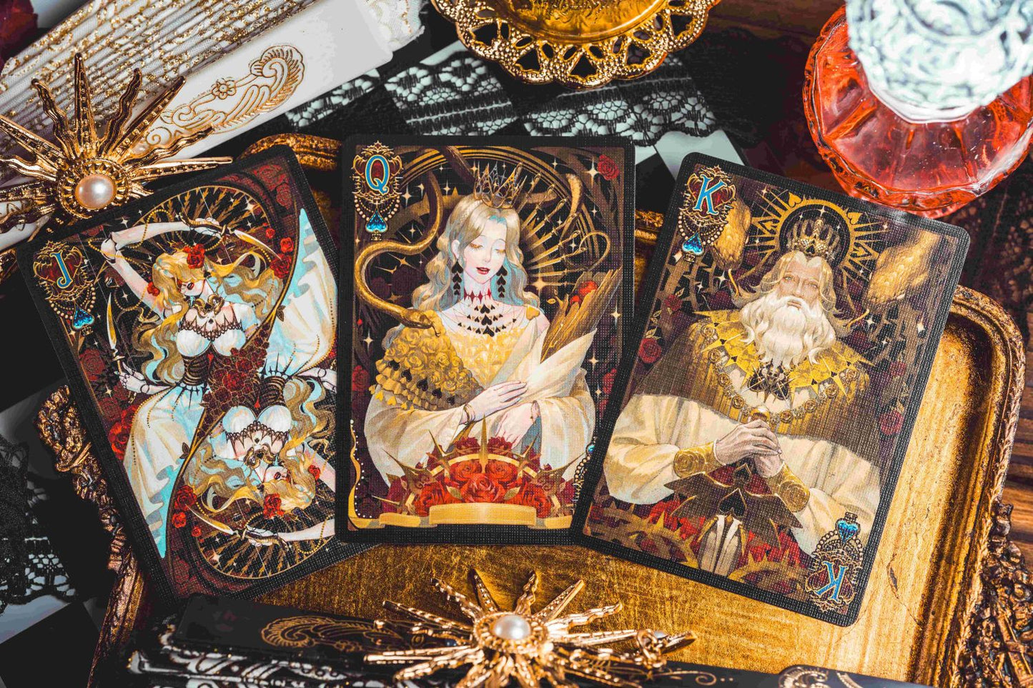 Silence Playing Cards V3: Twins