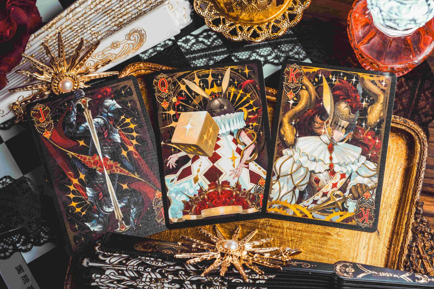 Silence Playing Cards V3: Twins