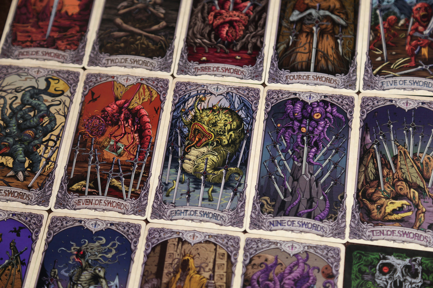 Cthulhu Mythos Comicology (Old Whispers) Tarot