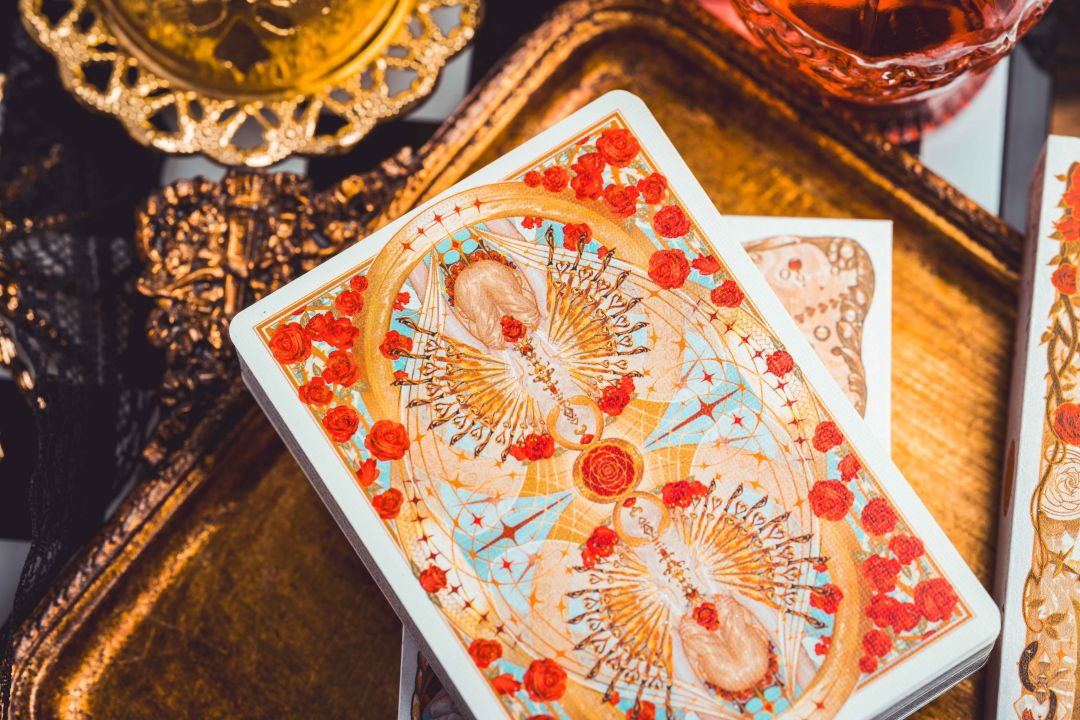 Silence Playing Cards V3: Twins