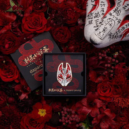 daparo Enamel Pins "Cursed Fox Mask"