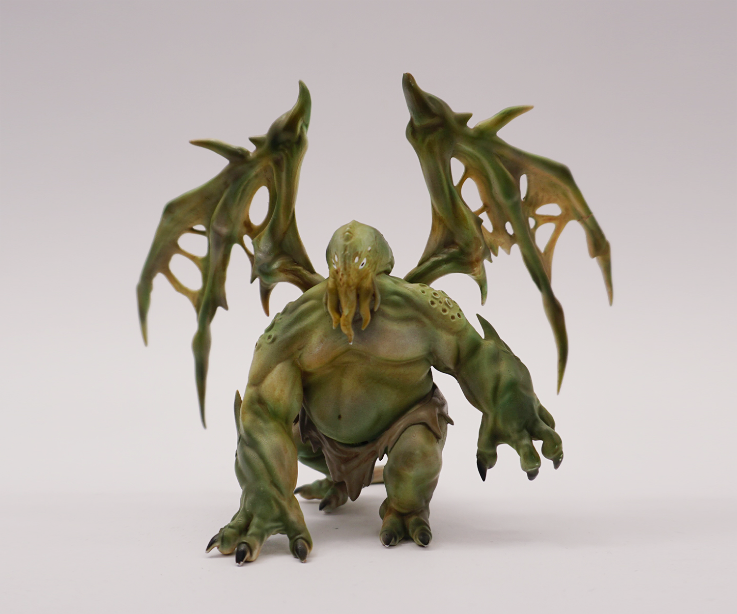 Chaos in Hands Cthulhu Nyarlathotep Garage Kit Models – Vermilion