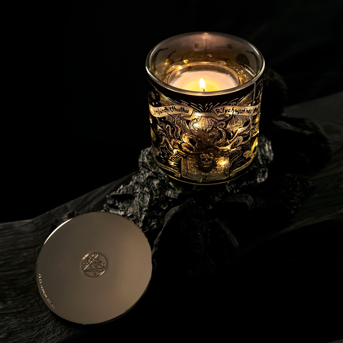 Arkham's Last Glimmer of Hope Cthulhu Light-Up Aroma Candle