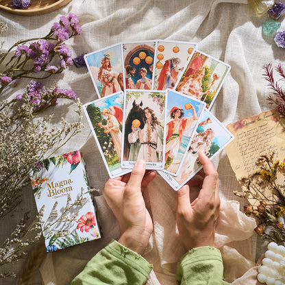 Magna Bloom Tarot