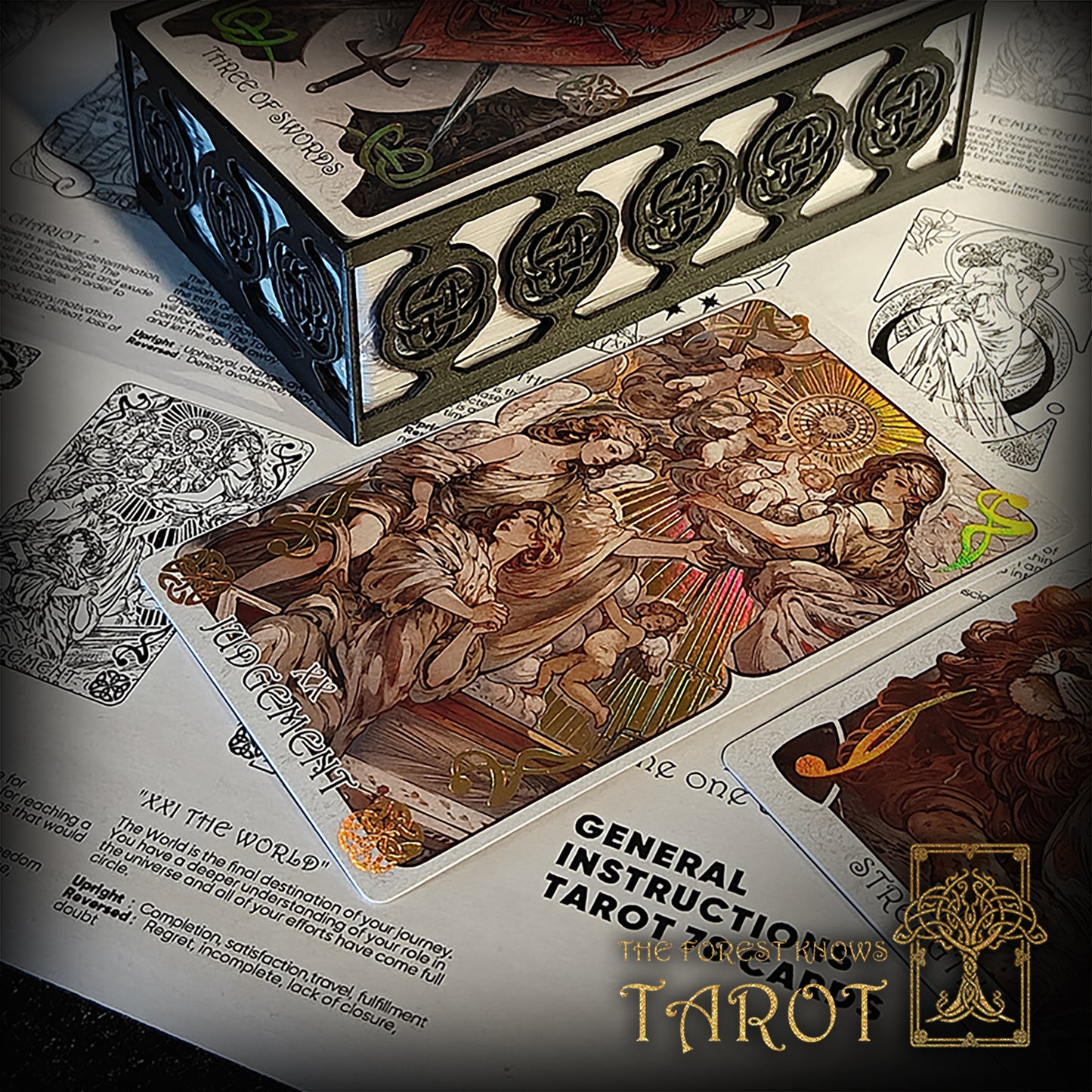 The Forest Knows Tarot