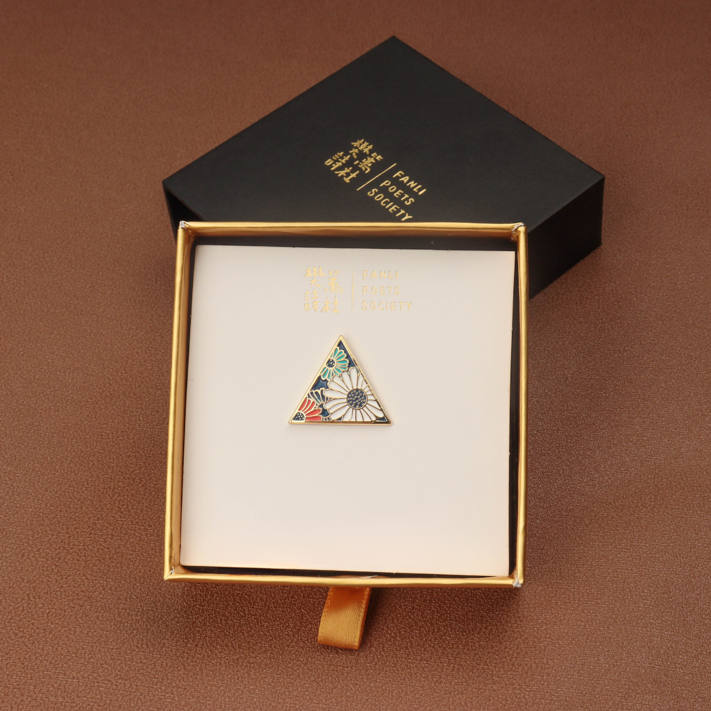 Fanli Enamel Pins "Little Daisy"