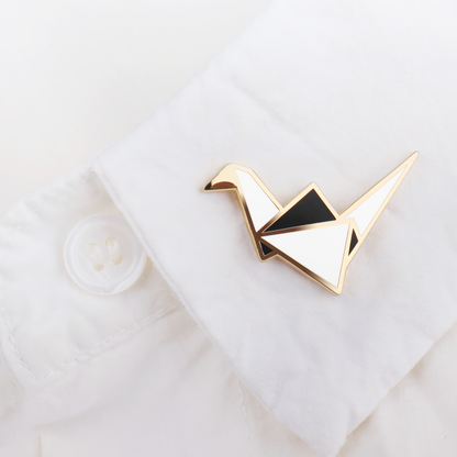 Fanli Enamel Pins "Paper Crane"