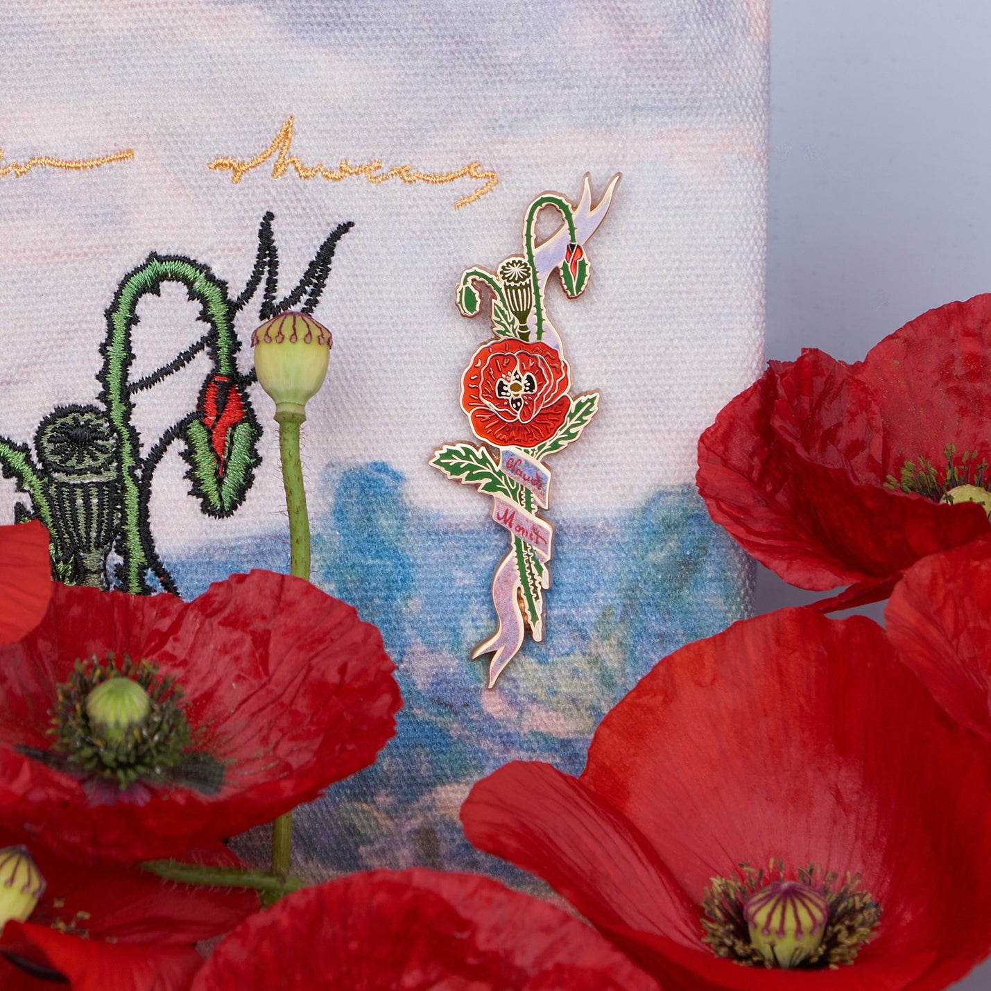 daparo Enamel Pins "Monet's Poppy"