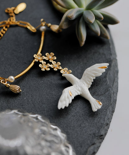 YIHE Ceramic Necklace "Flight of Grace"