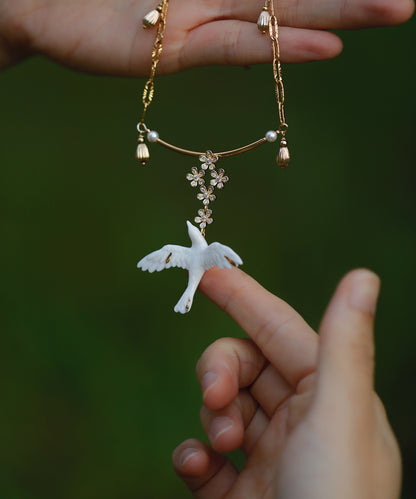 YIHE Ceramic Necklace "Flight of Grace"