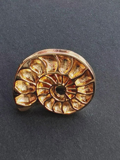 Fanli Enamel Pins "Nautilus"