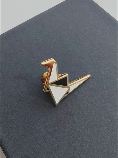 Fanli Enamel Pins "Paper Crane"