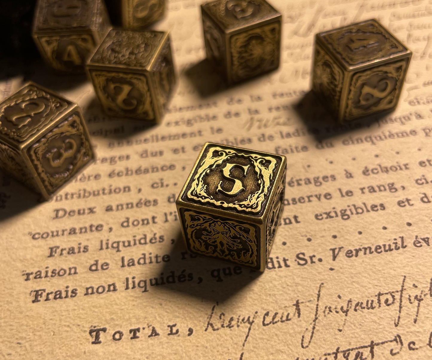 Shining Hexahedron Cthulhu D6 Metal Dice
