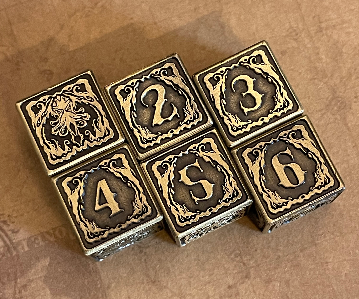 Shining Hexahedron Cthulhu D6 Metal Dice