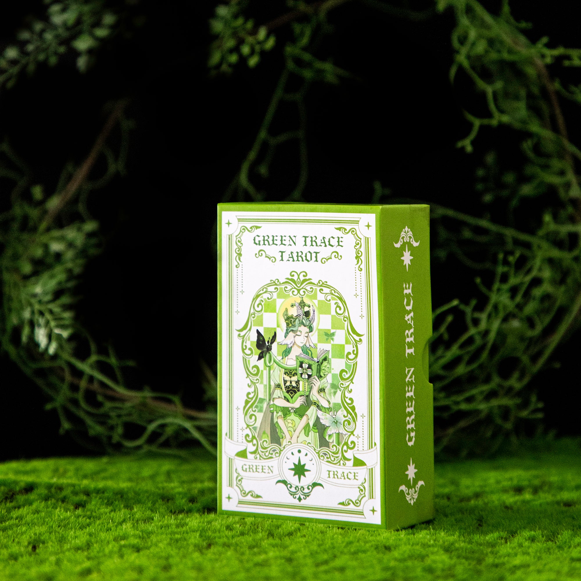 Green Trace Tarot – Vermilion Collection