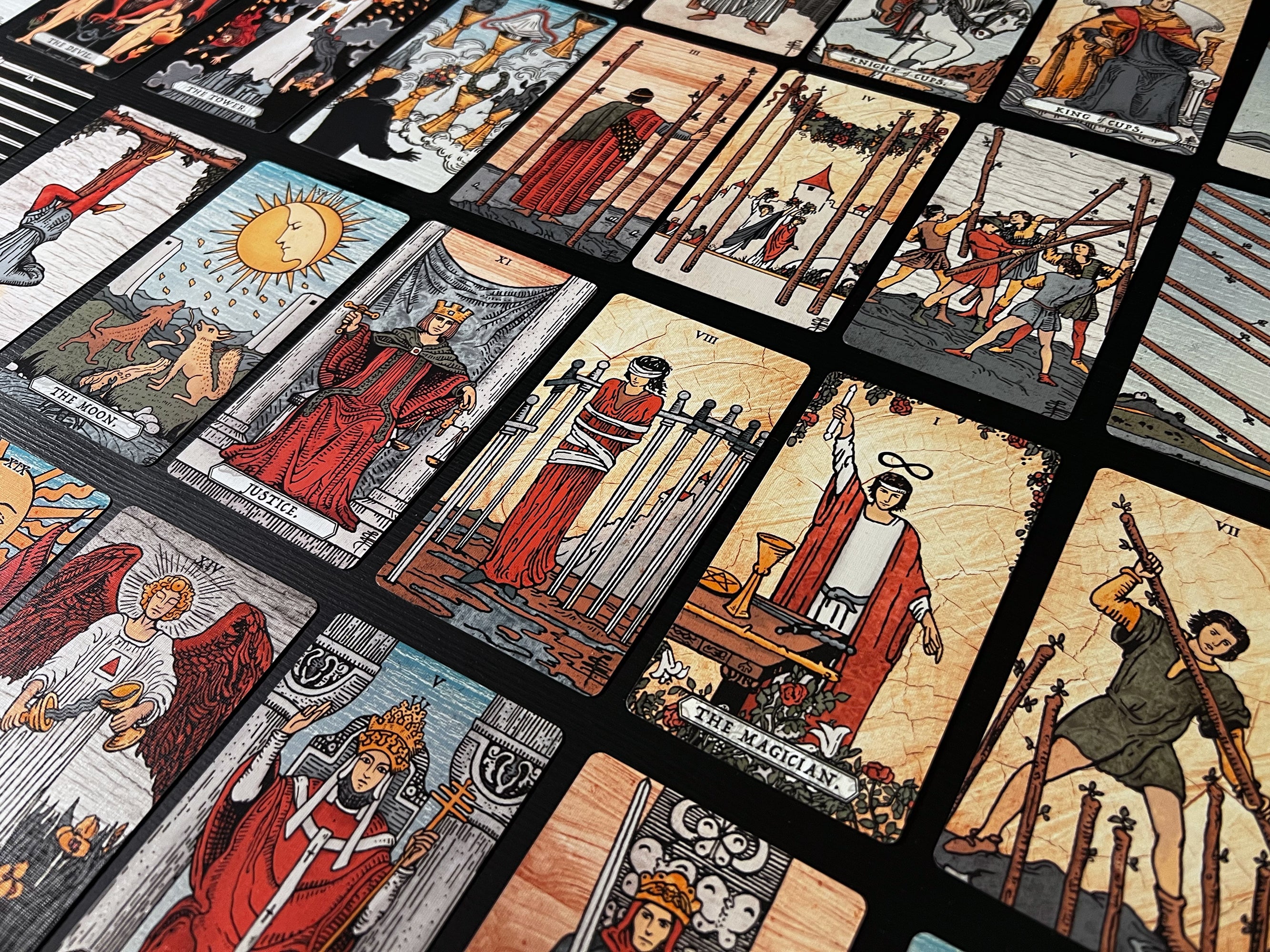 Rings of Fortune Tarot – Vermilion Collection