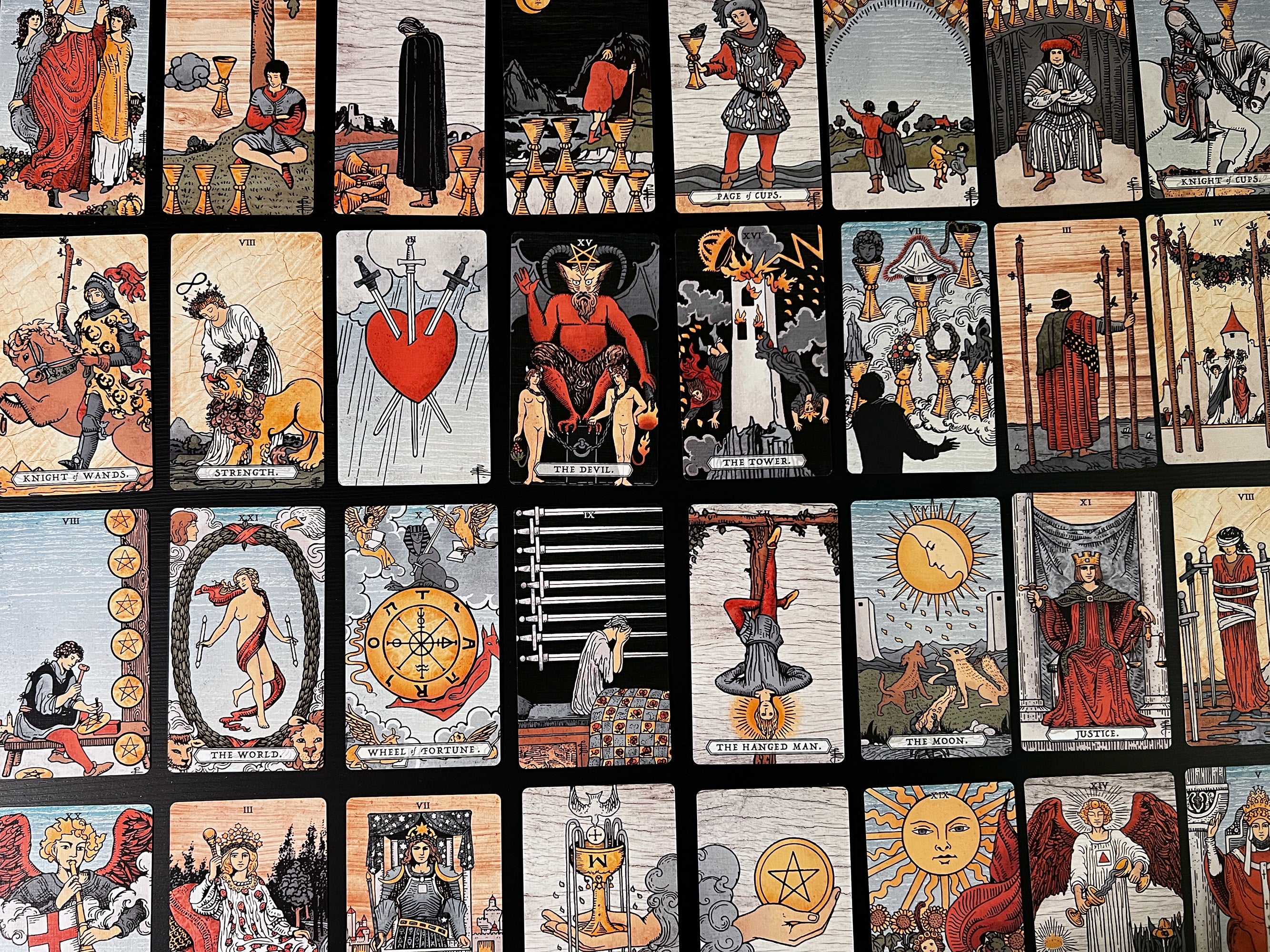 Rings of Fortune Tarot – Vermilion Collection