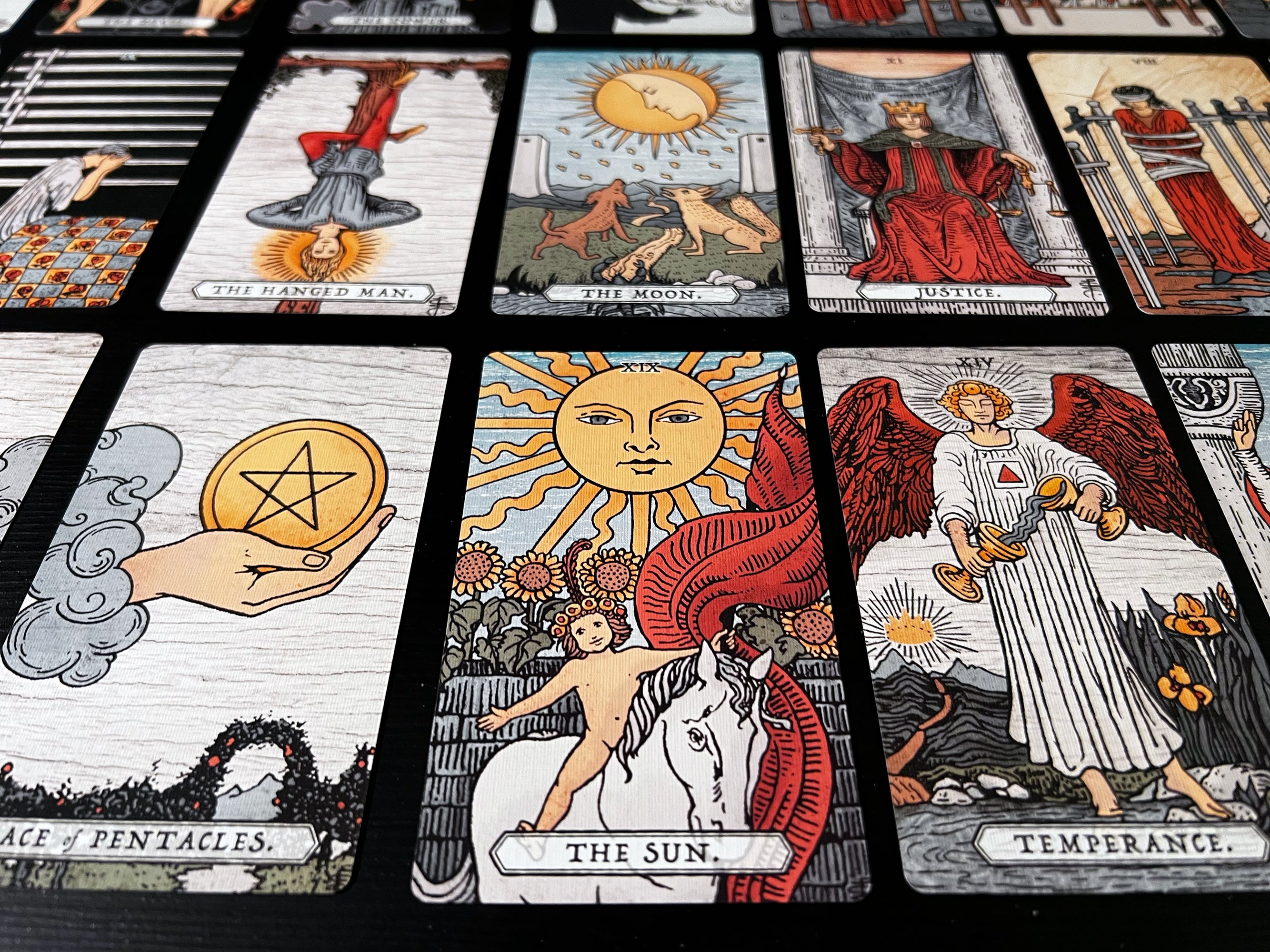 Rings of Fortune Tarot – Vermilion Collection