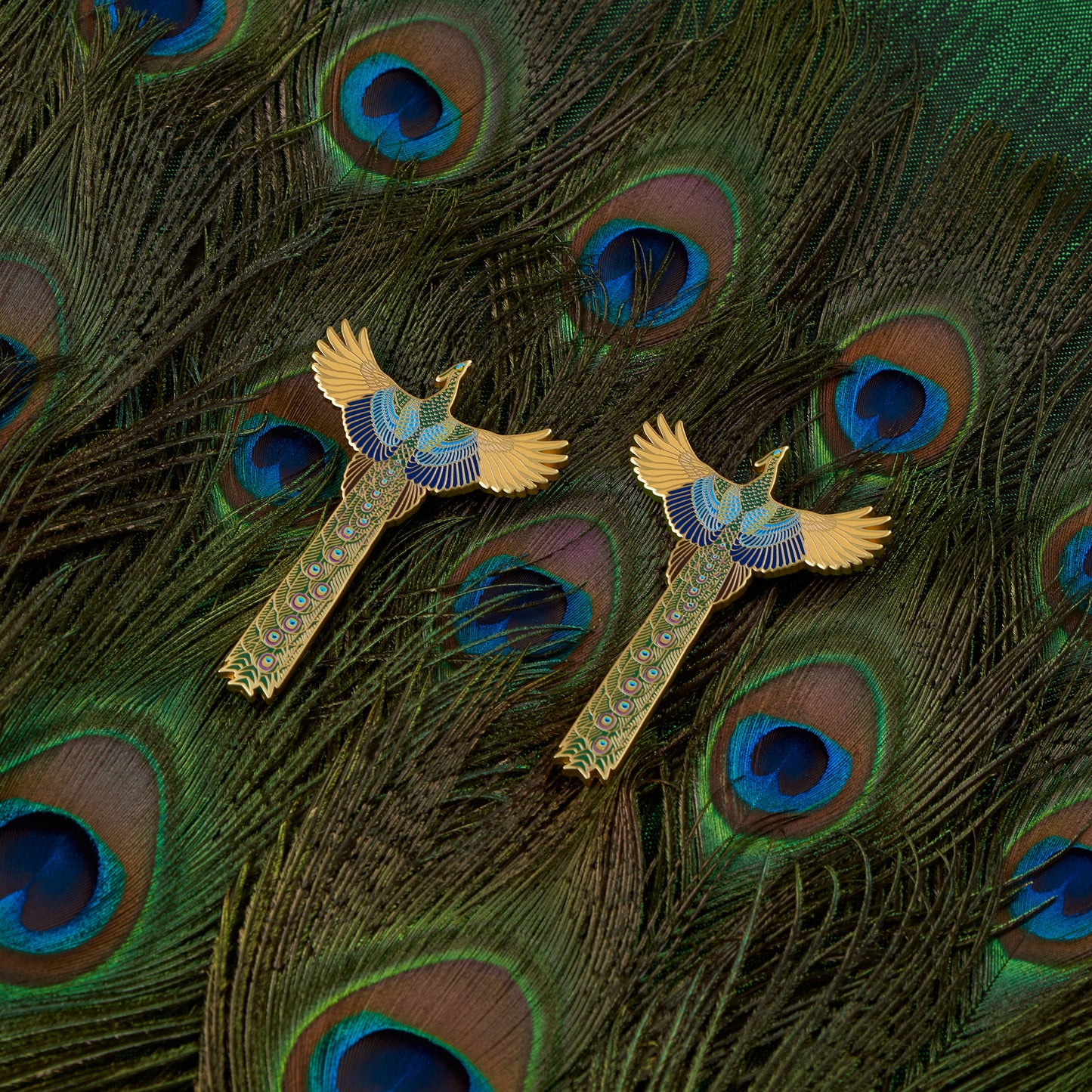 daparo Enamel Pins "Green Peafowl"