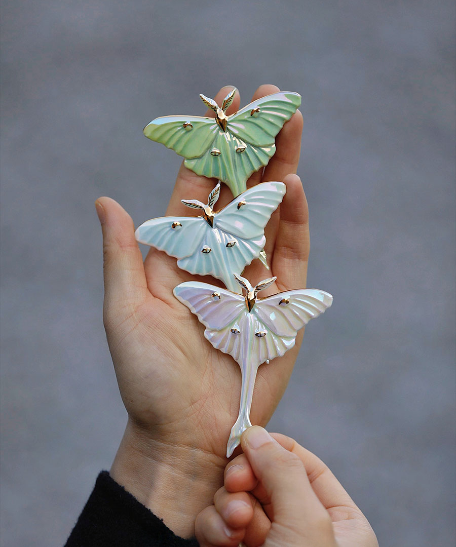 YIHE Ceramic Brooches "Luna Moth"