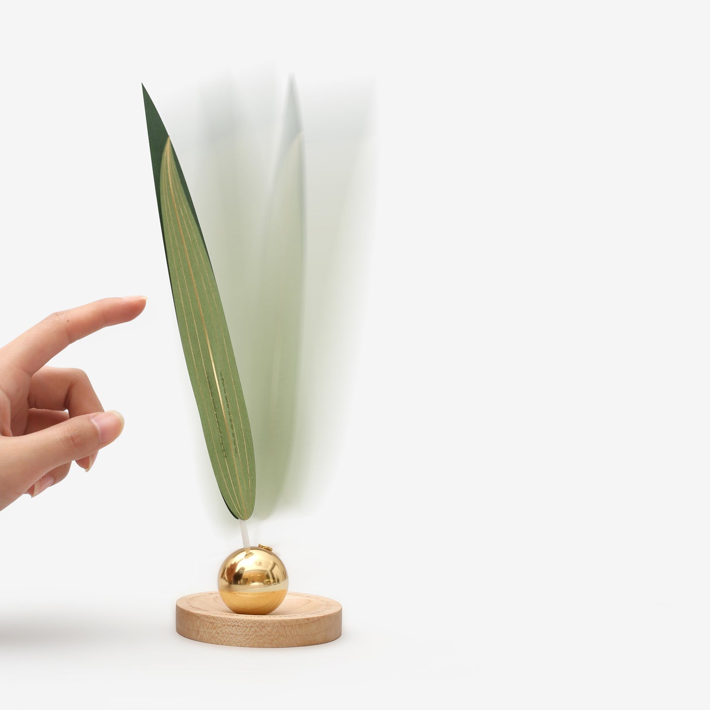 Dancing Wind Essential Oil Diffuser