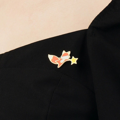 Fanli Enamel Pins "Dreaming Fox"