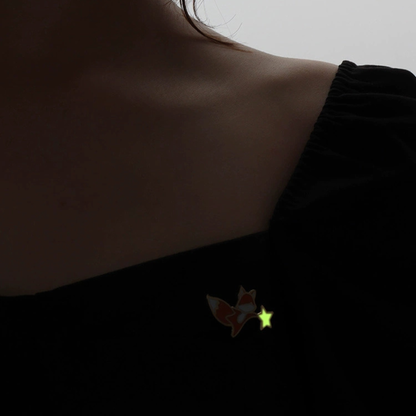 Fanli Enamel Pins "Dreaming Fox"