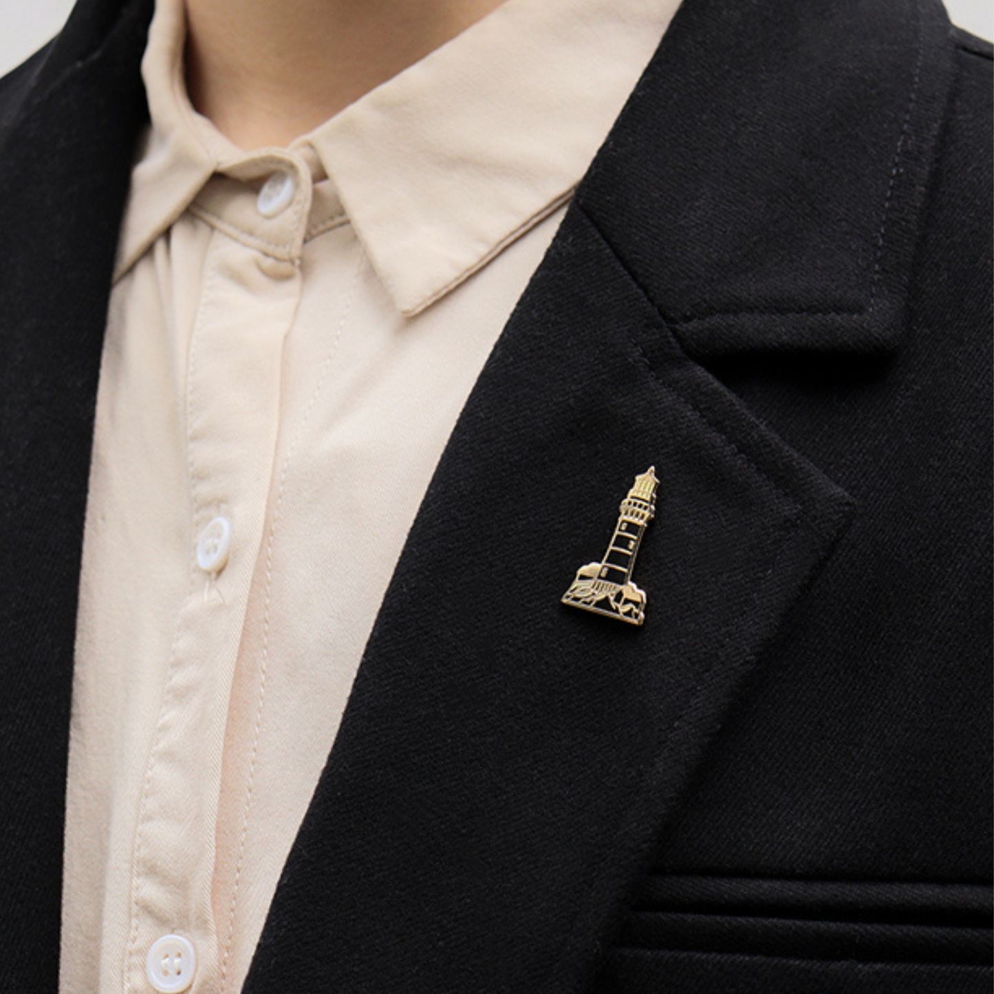 Fanli Enamel Pins "Lighthouse"