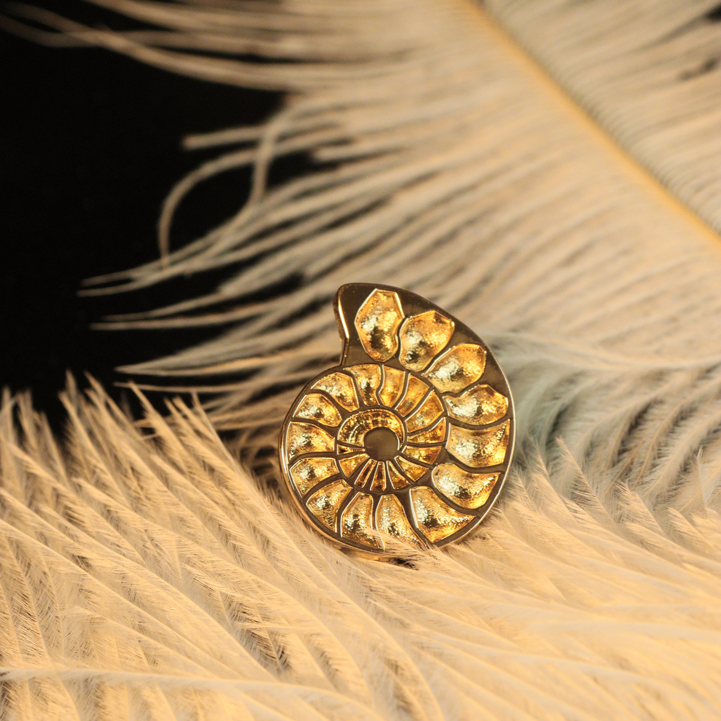 Fanli Enamel Pins "Nautilus"