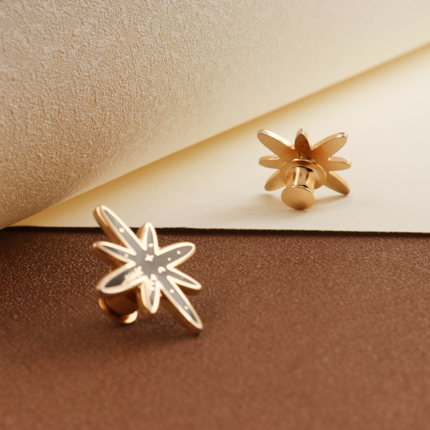 Fanli Enamel Pins "Stellar Wave"