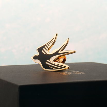 Fanli Enamel Pins "Swallow"