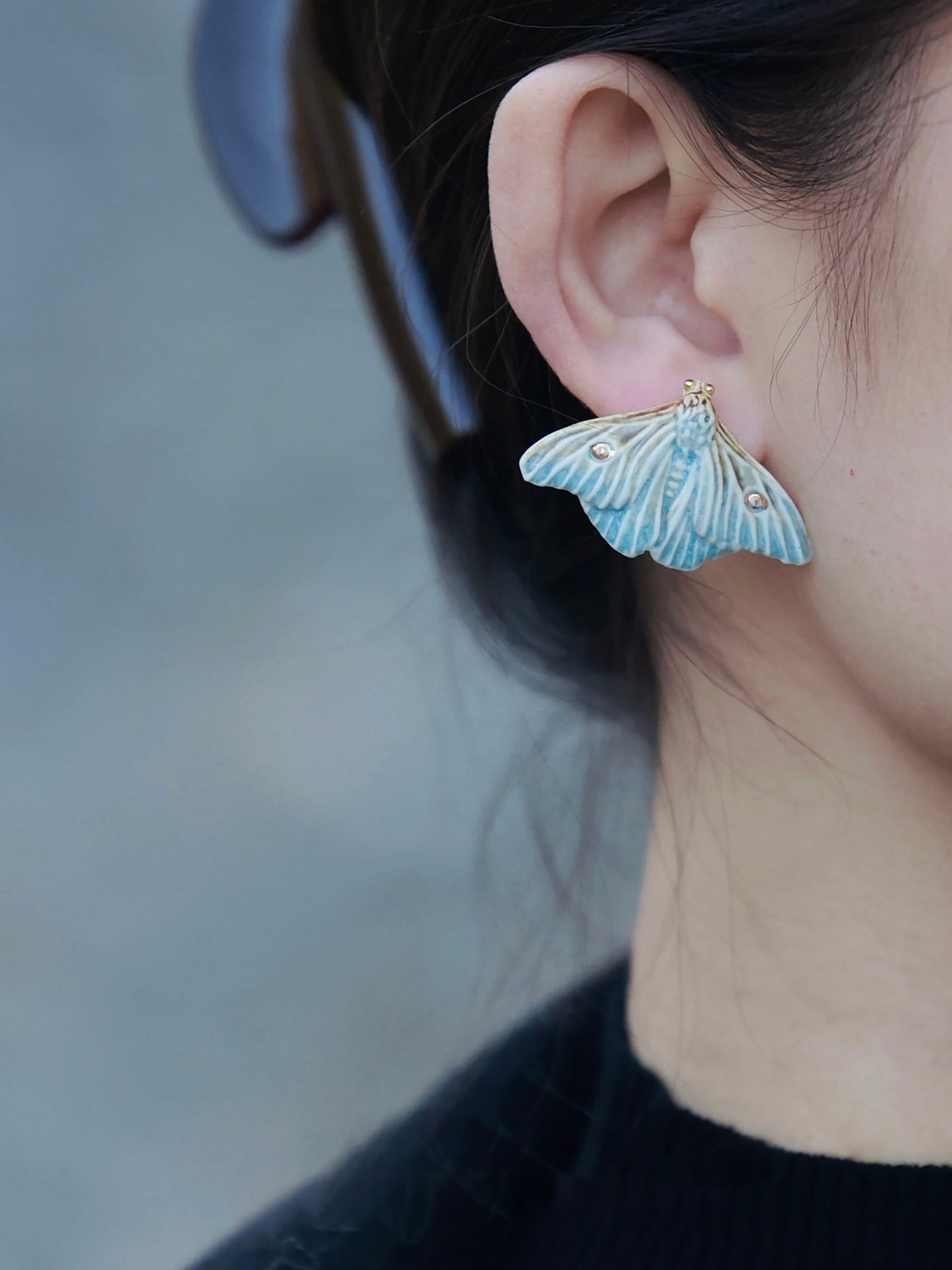 YIHE Ceramic Jewelry "Moth of Ash and Frost"