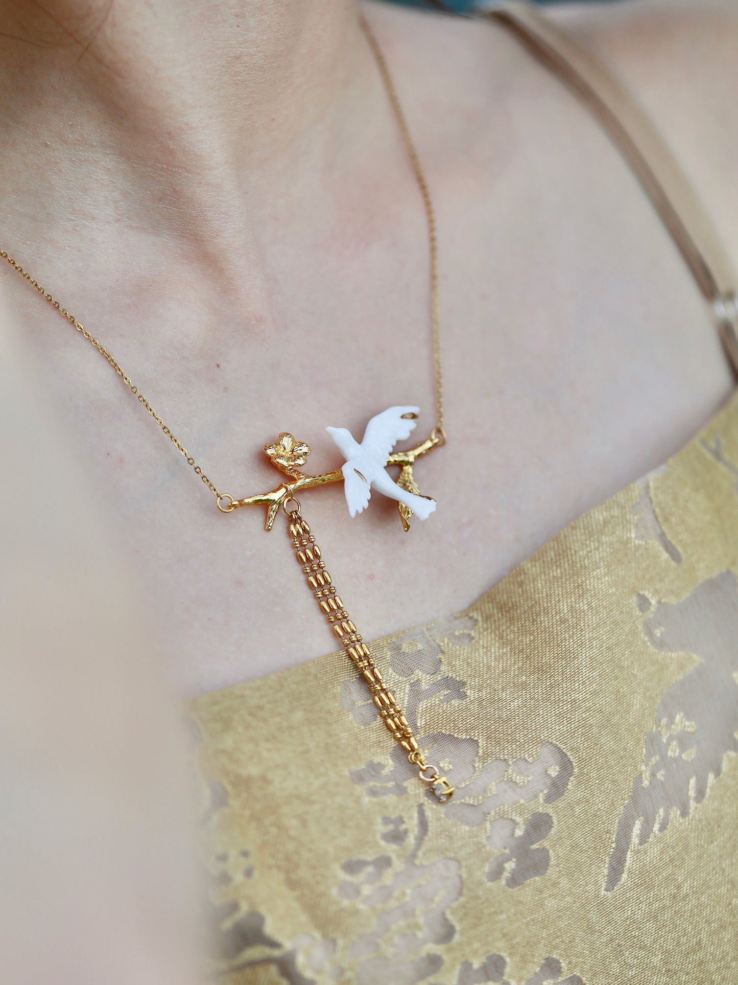 YIHE Ceramic Necklace "Grace at Rest"