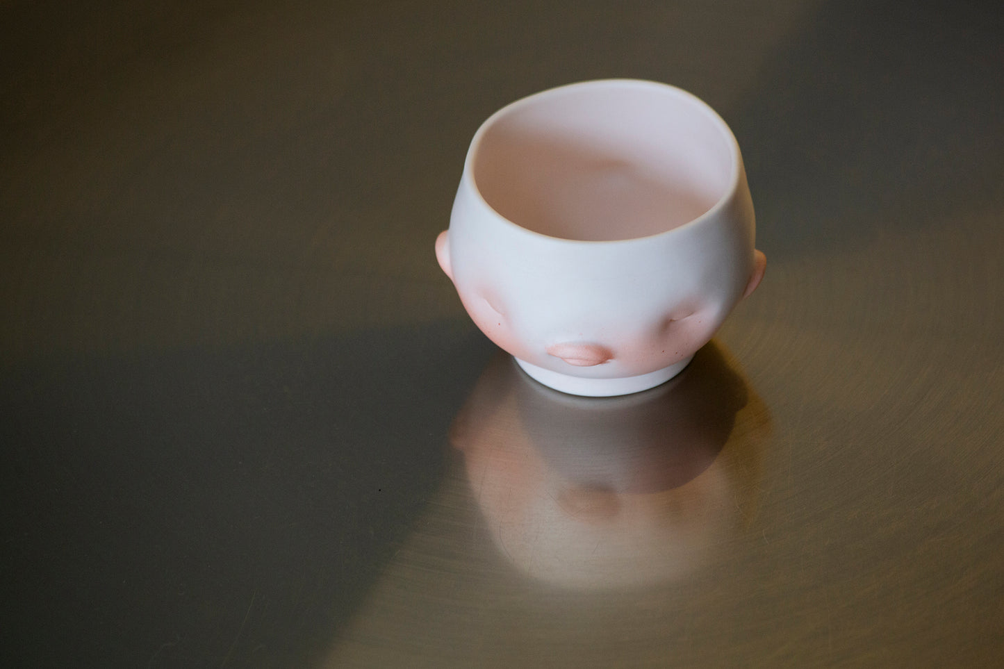 LIUXINYU Planet HUG Porcelain Tableware  "oror"