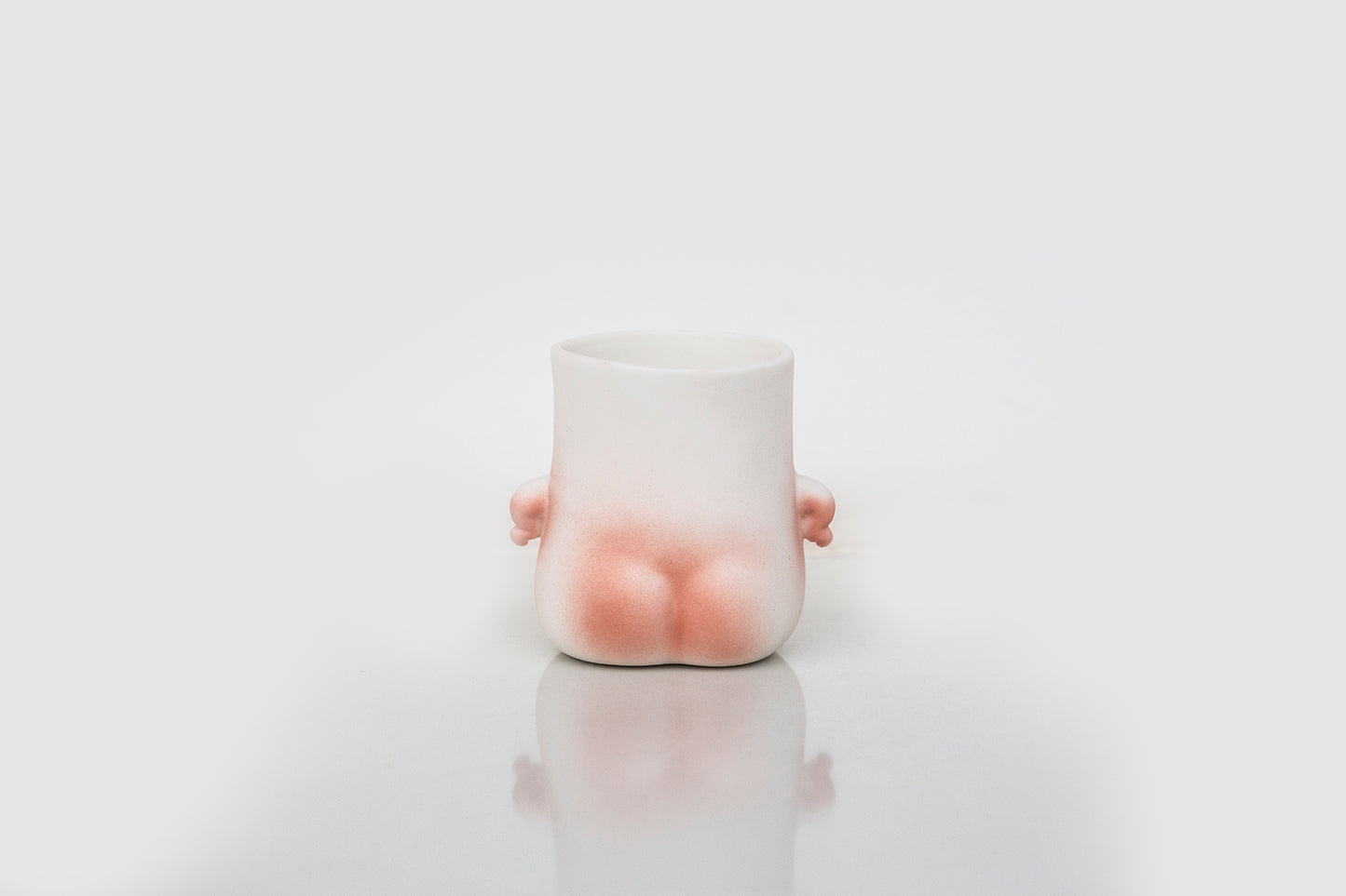 LIUXINYU Planet HUG Porcelain Tableware  "puu"
