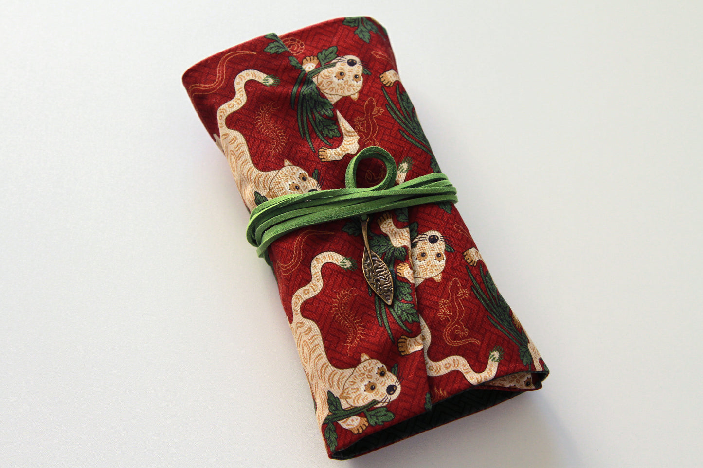 TarotHaven Handmade Wrap Pouch "Animal Series"
