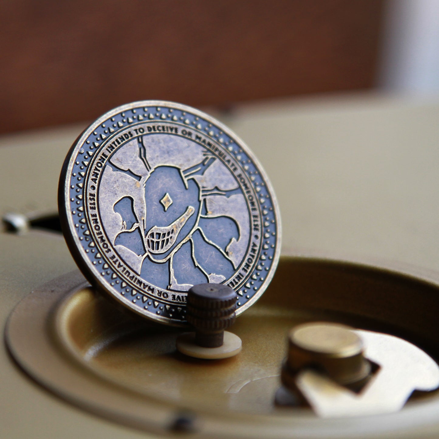 Manipulator Playing Cards Commemorative Coins