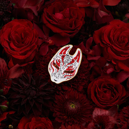 daparo Enamel Pins "Cursed Fox Mask"
